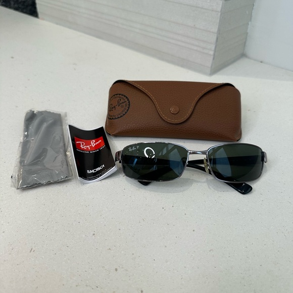RAY-BAN Polarized Sunglasses | Mens - Picture 1 of 6